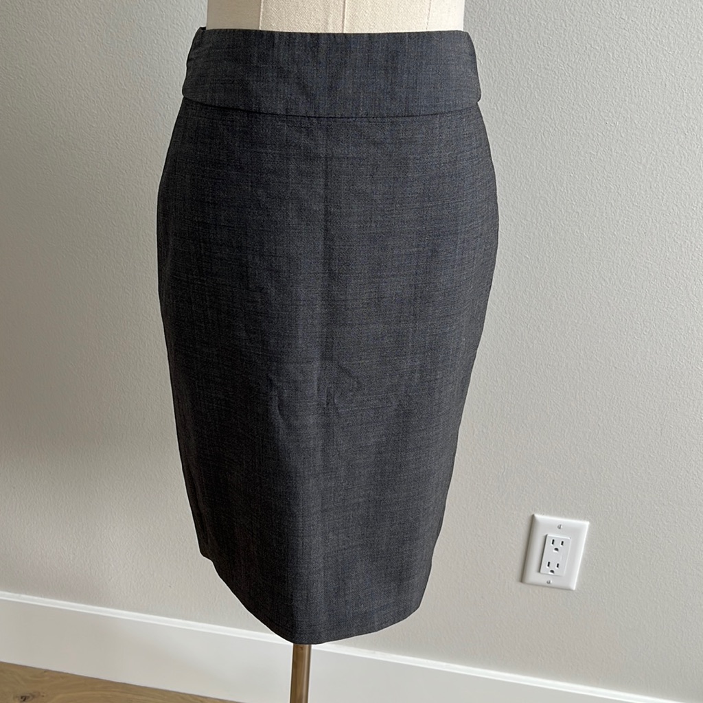 Banana Republic Dark Gray Skirt Size 00p Used As Is